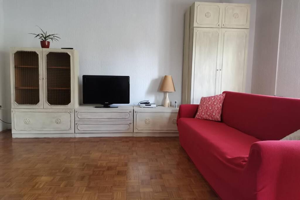 Apartment Sanja Near The Sea, Spacious And Green :) Pula Exterior foto