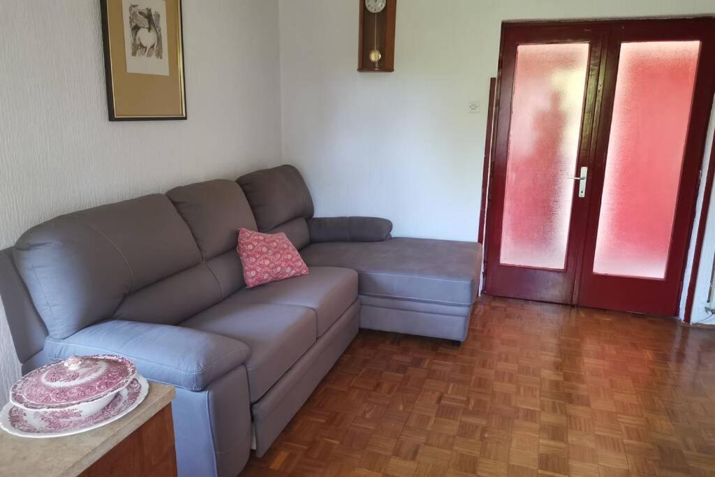 Apartment Sanja Near The Sea, Spacious And Green :) Pula Exterior foto